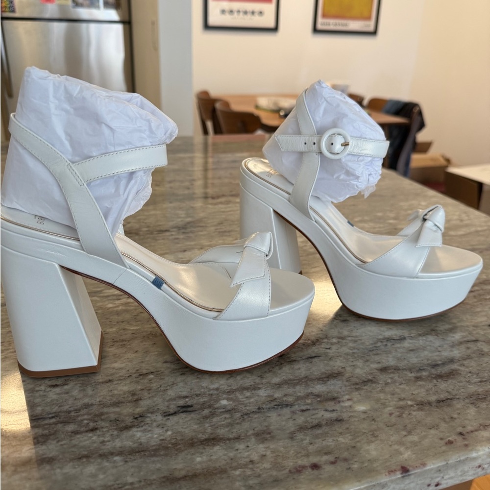 Alexandre Birman White Platform Heels